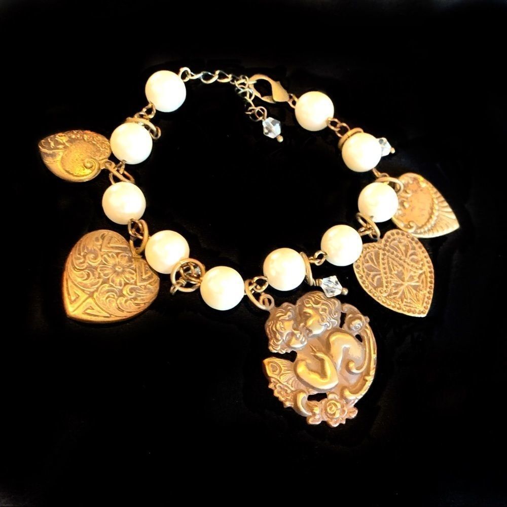 Banana Bob vintage ox gold pearl and embossed hearts charm cupid bracelet 7”L